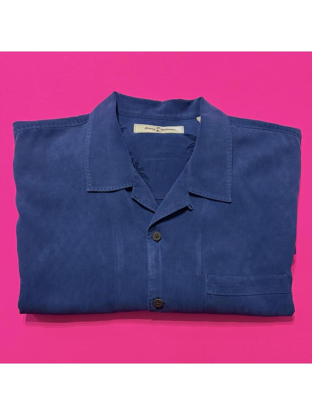 Tommy Bahama 100% Silk Blue Pocket  Full Button Down Short Sleeve Men's size L